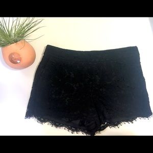 Express: lace shorts w/ pockets
